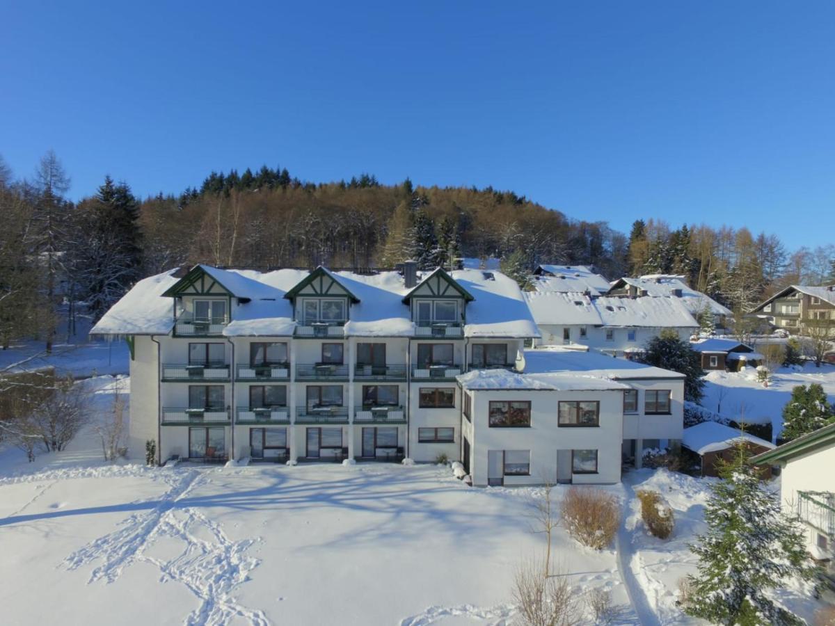 Hotel & Ferienappartements Edelweiss Виллинген Экстерьер фото